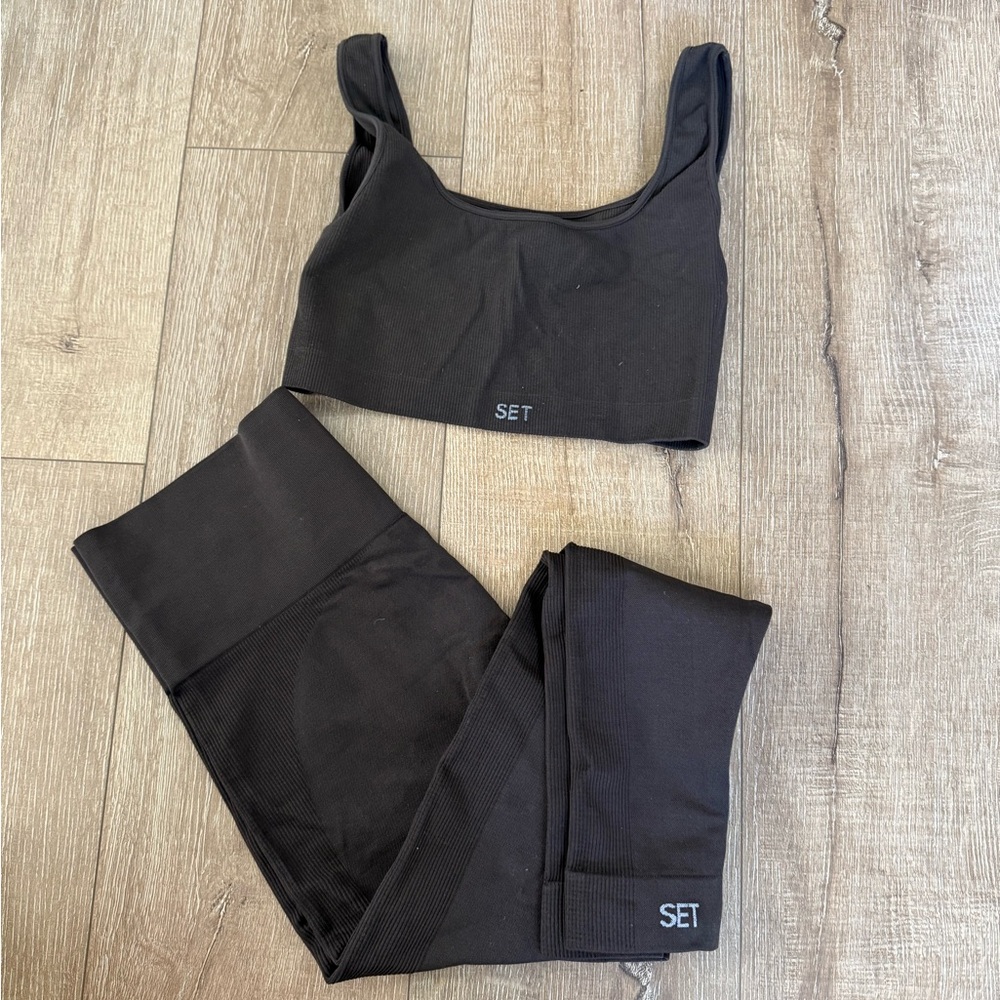 SET Espresso Sports Bra and Leggings